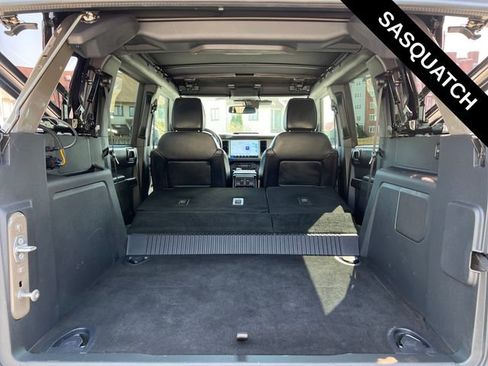 Used 2025 Ford Bronco Outer Banks w/ Sasquatch Package AWD/4WD image 32