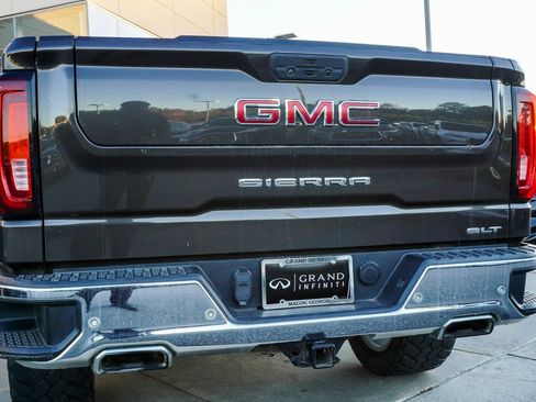 Used 2021 GMC Sierra 1500 SLT w/ SLT Premium Plus Package image 11