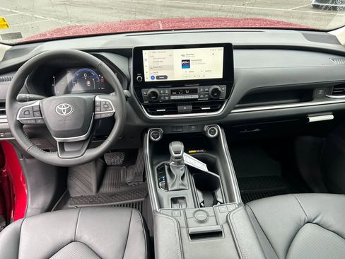 New 2026 Toyota Grand Highlander XLE image 20