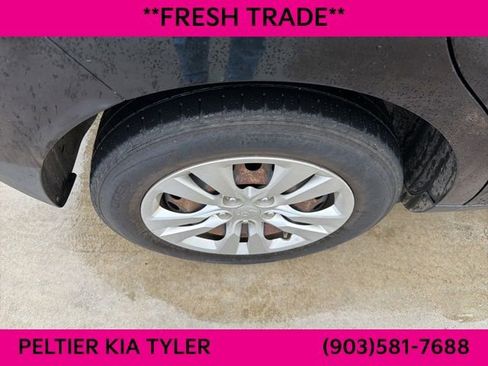 Certified 2021 Kia Soul LX image 11