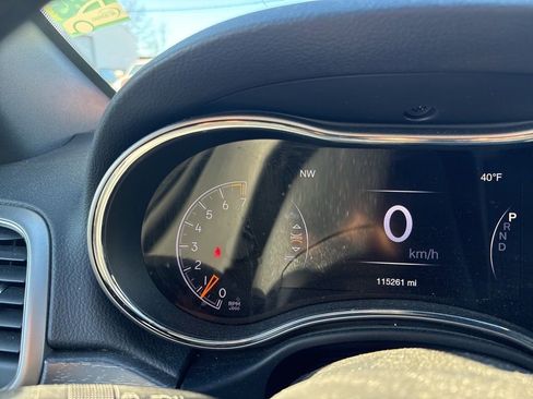 Used 2018 Jeep Grand Cherokee Laredo image 13