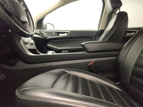 Used 2022 Ford Edge SEL AWD/4WD image 17