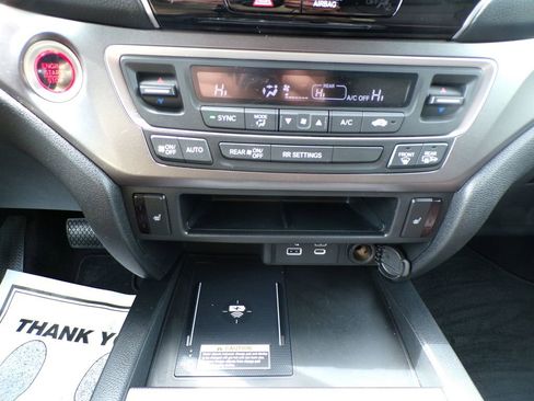 Used 2024 Honda Passport EX-L image 28