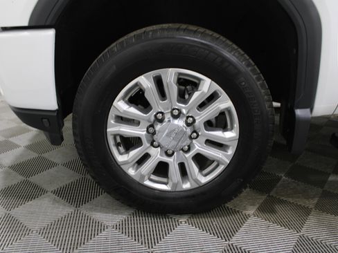 Used 2020 GMC Sierra 3500 Denali w/ Denali Ultimate Package image 44