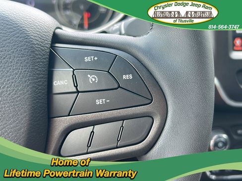 Used 2022 Jeep Cherokee Trailhawk AWD/4WD image 22