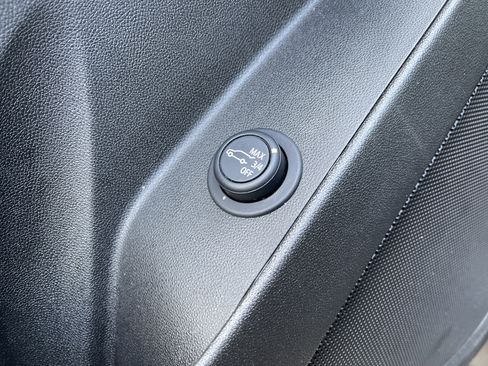 Used 2024 Chevrolet Equinox LT image 15