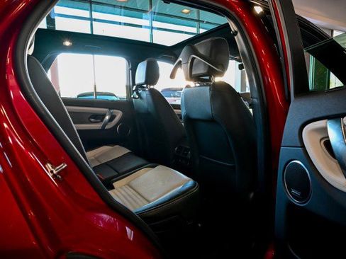 Used 2022 Land Rover Discovery Sport SE R-Dynamic image 24