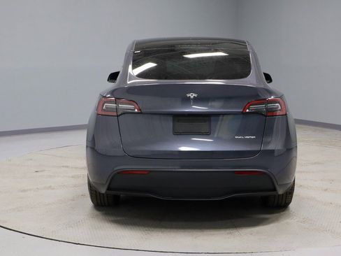 Used 2023 Tesla Model Y Long Range image 13