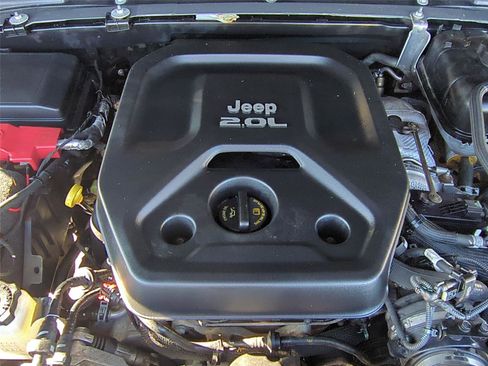 Used 2018 Jeep Wrangler Sport S image 21