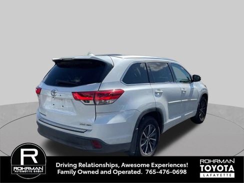 Used 2017 Toyota Highlander XLE w/ Protection Package #3 AWD/4WD image 6