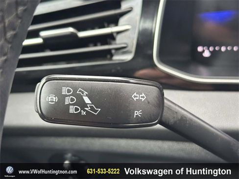 Certified 2025 Volkswagen Jetta Sport image 28