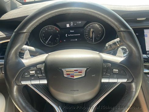 Used 2023 Cadillac XT6 Sport AWD/4WD image 13