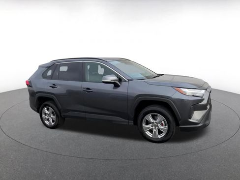 Used 2025 Toyota RAV4 XLE image 2