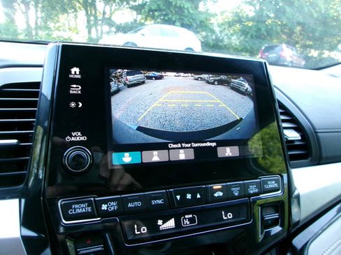 Used 2018 Honda Odyssey Elite image 16