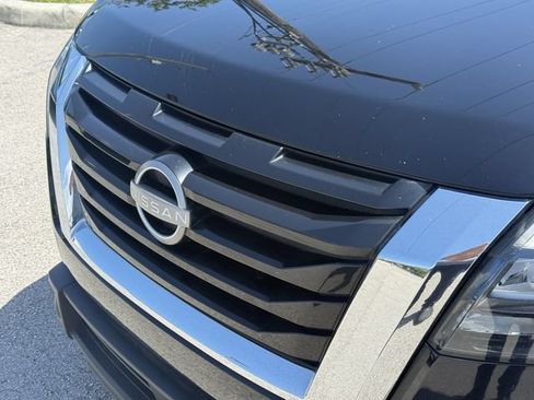 Used 2024 Nissan Pathfinder SV FWD image 6