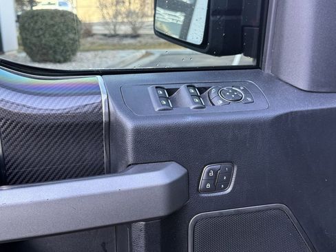 Used 2018 Ford F150 Raptor w/ Equipment Group 802A Luxury image 9