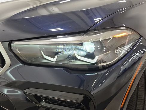 Used 2022 BMW X6 xDrive40i w/ M Sport Package AWD/4WD image 29