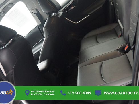 Used 2022 Toyota RAV4 XLE Premium AWD/4WD image 14