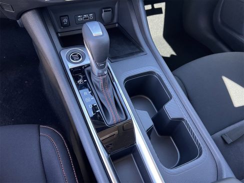 New 2025 Nissan Sentra SR image 13