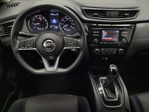 Used 2017 Nissan Rogue S FWD image 22