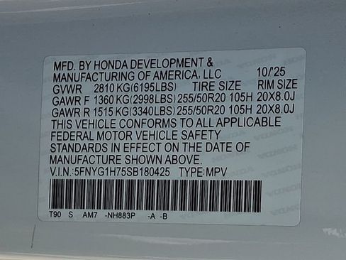 Used 2025 Honda Pilot Touring image 28