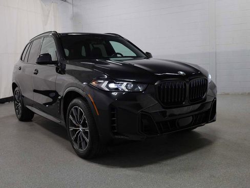 Used 2024 BMW X5 xDrive40i w/ M Sport Package image 13