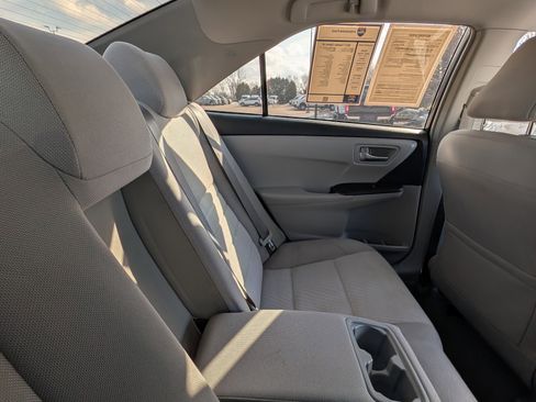 Used 2017 Toyota Camry LE image 26