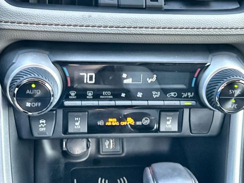 Used 2023 Toyota RAV4 XLE Premium image 22