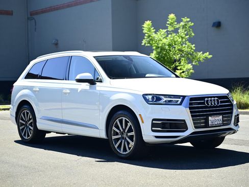 Used 2017 Audi Q7 3.0T Premium Plus w/ Premium Plus Package AWD/4WD image 1