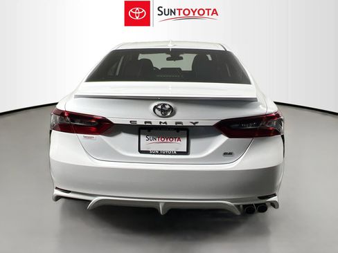 Used 2021 Toyota Camry SE image 5