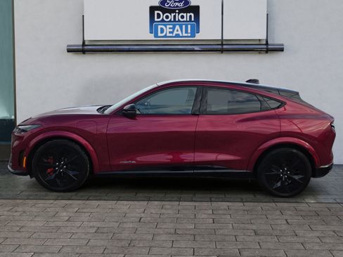 Certified 2025 Ford Mustang Mach-E GT image 6