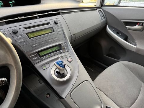 Used 2011 Toyota Prius Two FWD image 9
