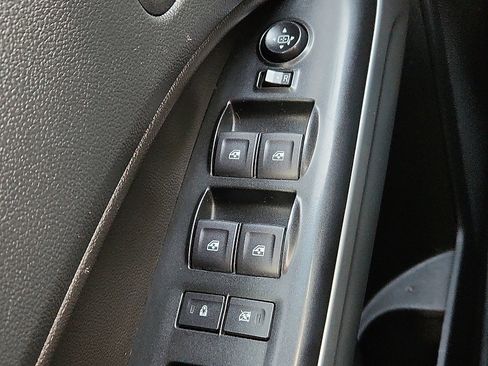 Used 2022 Chevrolet Colorado ZR2 w/ ZR2 Dusk Special Edition image 22