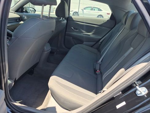 Used 2023 Hyundai Elantra SEL FWD image 20