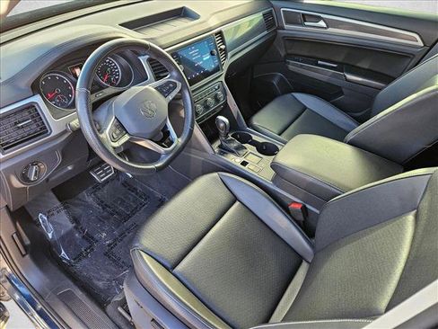 Used 2021 Volkswagen Atlas SE w/ Panoramic Sunroof Package image 9