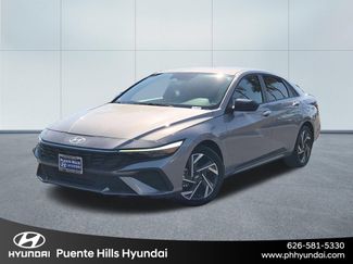 Used 2025 Hyundai Elantra Sport FWD video 1