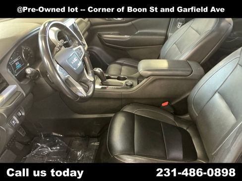 Used 2019 GMC Acadia SLT AWD/4WD image 14