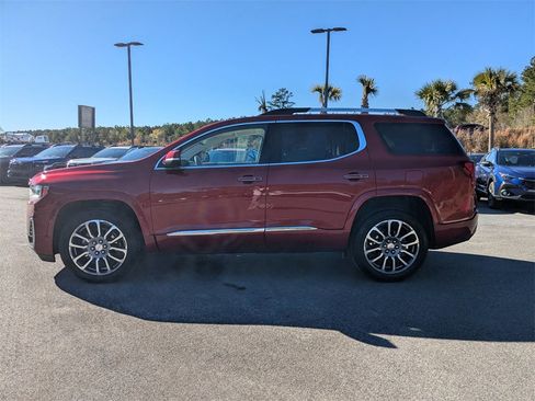 Used 2021 GMC Acadia Denali w/ Denali Technology Package image 7
