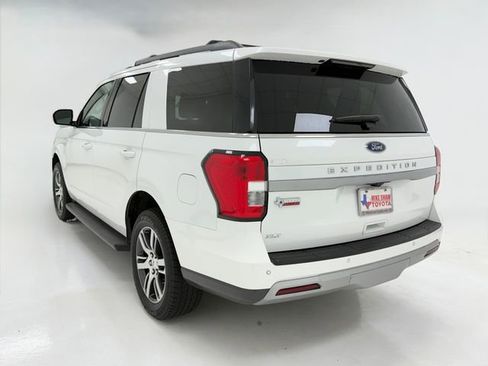 Used 2023 Ford Expedition XLT RWD image 18