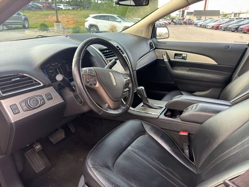 Used 2013 Lincoln MKX FWD image 12