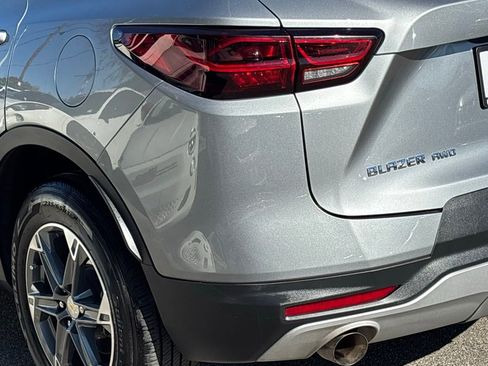 Used 2023 Chevrolet Blazer LT image 6