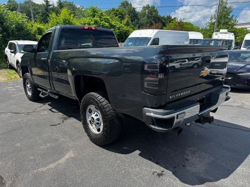 Used 2018 Chevrolet Silverado 2500 W/T w/ WT Convenience Package AWD/4WD image 4