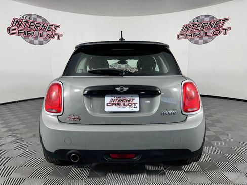 Used 2016 MINI Cooper 2-Door Hardtop image 6