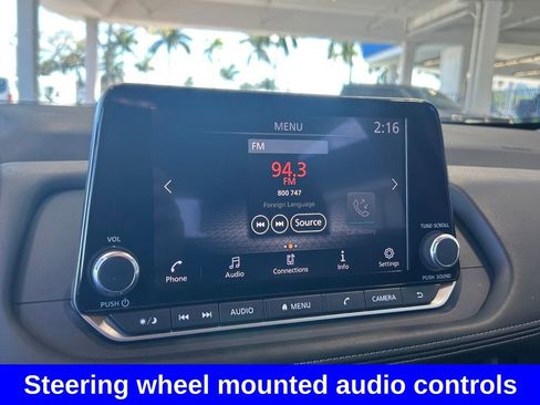 Used 2024 Nissan Rogue S AWD/4WD image 12