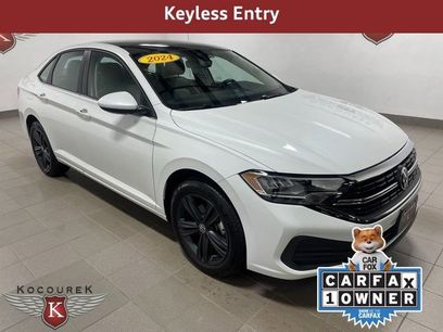 Used 2024 Volkswagen Jetta SE w/ Panoramic Sunroof Package