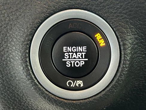 Used 2021 Dodge Challenger R/T Scat Pack RWD image 21