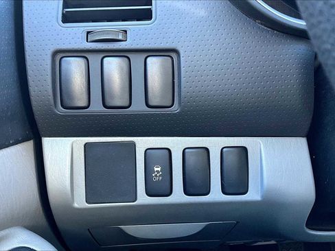 Used 2015 Toyota Tacoma 2WD Access Cab image 33