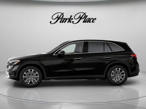 Certified 2026 Mercedes-Benz GLC 300 image 4