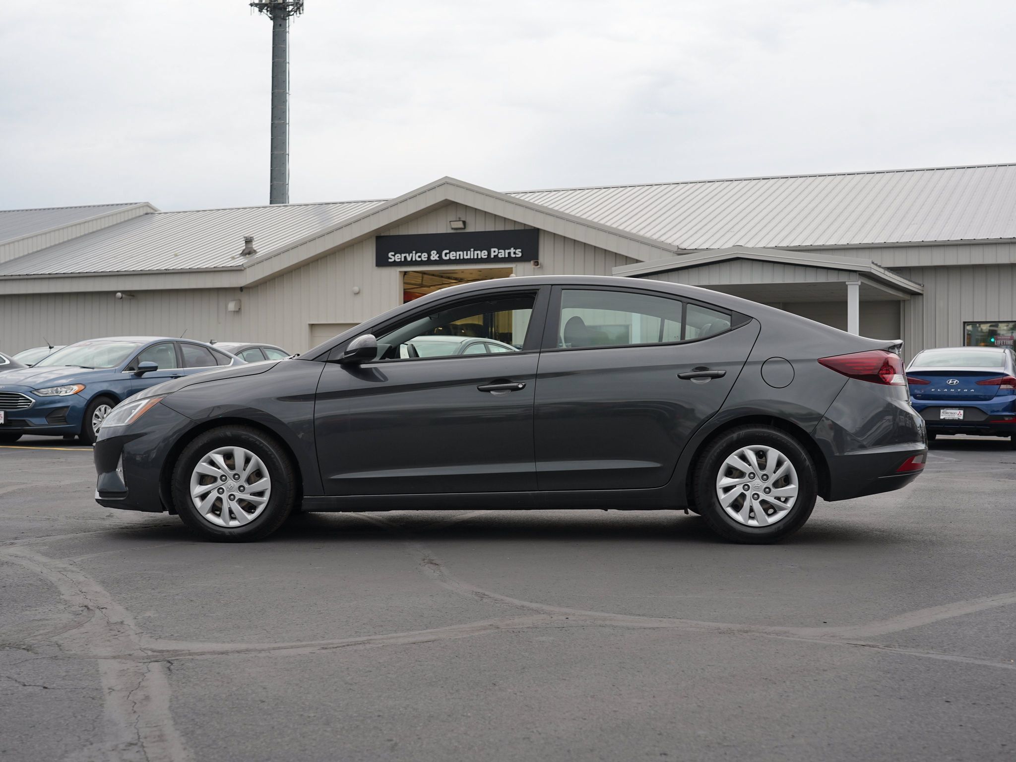 Used 2020 Hyundai Elantra SE FWD image 7