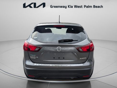 Used 2018 Nissan Rogue Sport S w/ S Appearance Package image 7